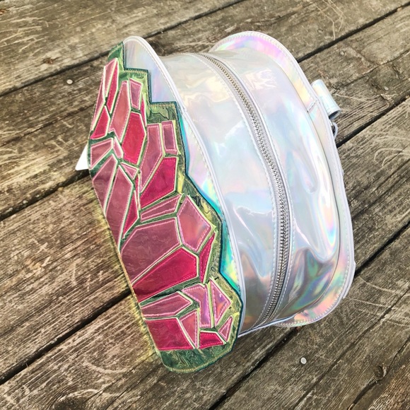 ⚡️HOST PICK⚡️Crystal Gem Holographic Backpack - Picture 4 of 4
